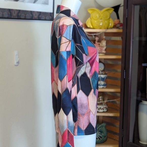 Sheilay Geometric Multicolor Zip-Up Top - Picture 3 of 5